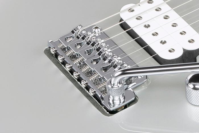 Gotoh&reg; T1502 tremolo